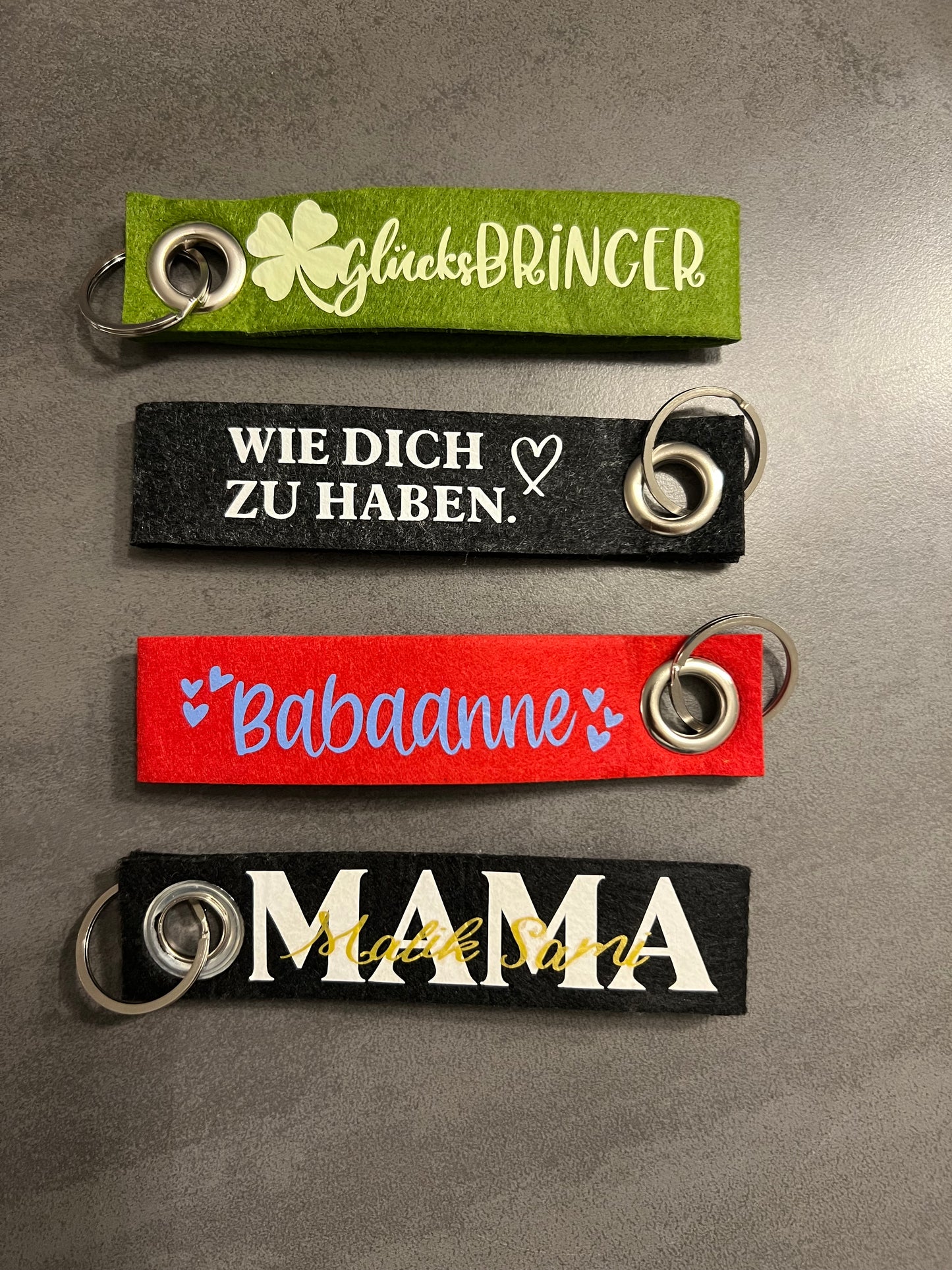 Personalisierter Filz-Schlüsselanhänger – Individuell, vielseitig und in Ihrer Lieblingsfarbe