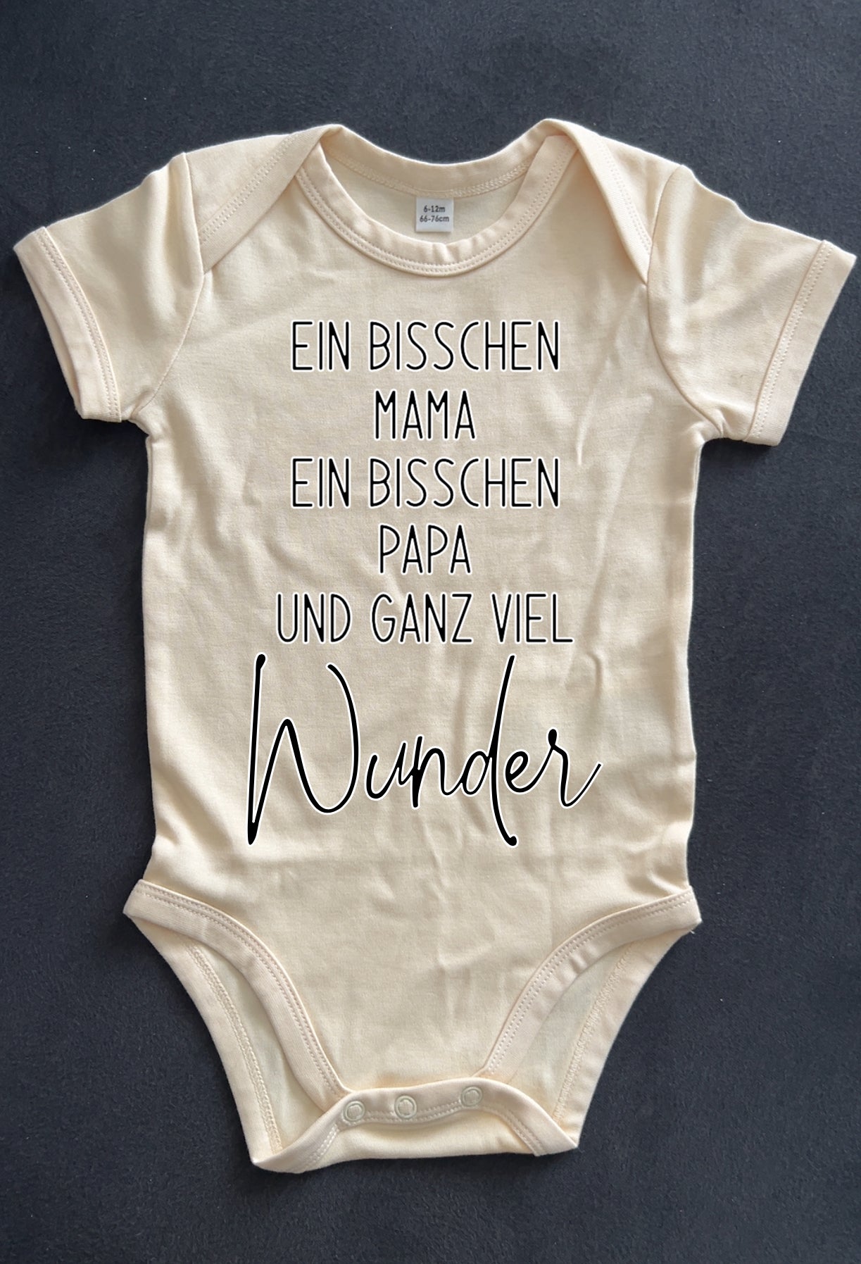 Personalisierte Erinnerungskiste mit Babybody – für die schönsten Momente